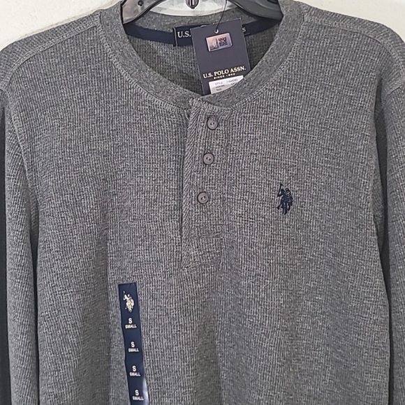 *NWT* U.S. POLO ASSN. Men's Gray Long Sleeve Shirt w/Blue Logo, size Small - Picture 2 of 8